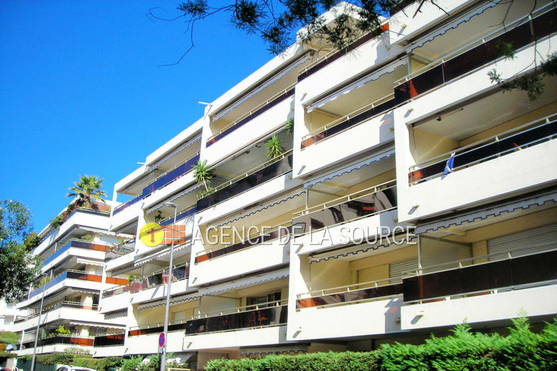 Photo Apartment Cannes Basse californie, to buy apartment 2 rooms 50 m²