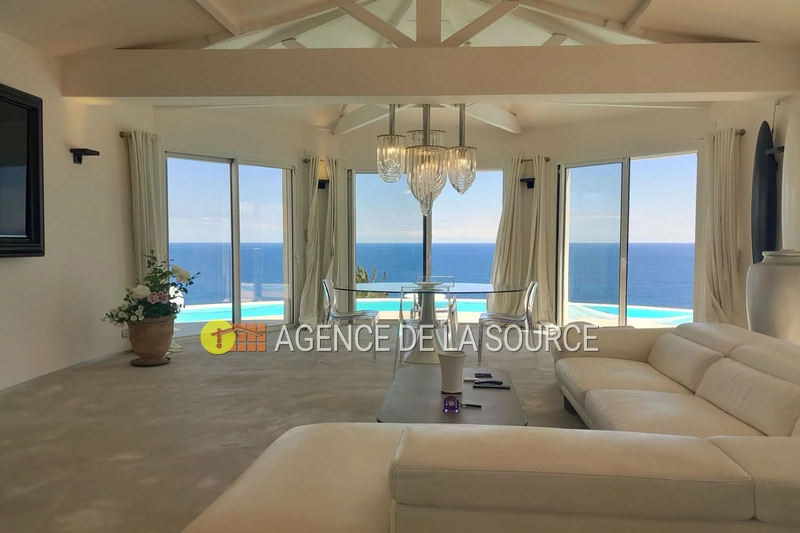 Vente villa contemporaine Théoule-sur-Mer  