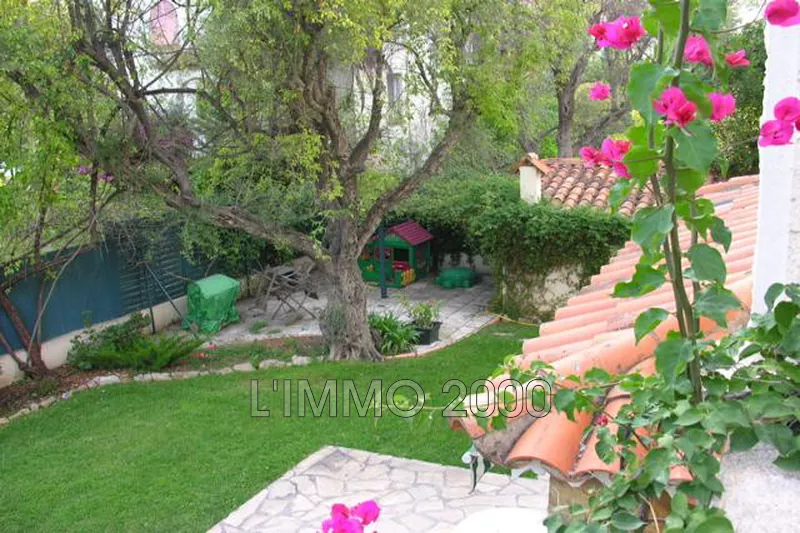 maison  5 rooms  Cap d'Antibes Versant ouest  130 m² -   