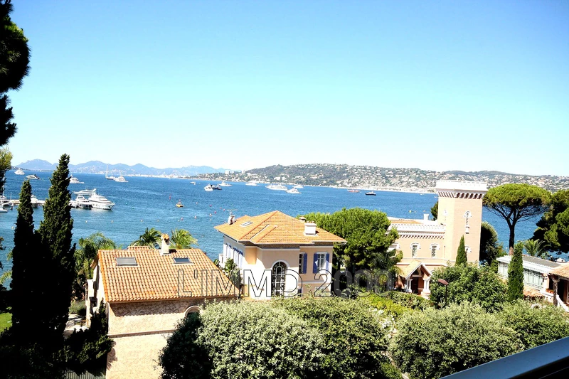 appartement  2 rooms  Cap d'Antibes Port gallice  80 m² -   