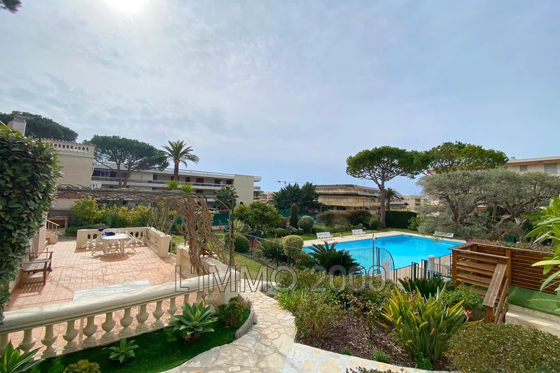appartement  2 rooms  Juan-les-Pins Rostagne  55 m² -   