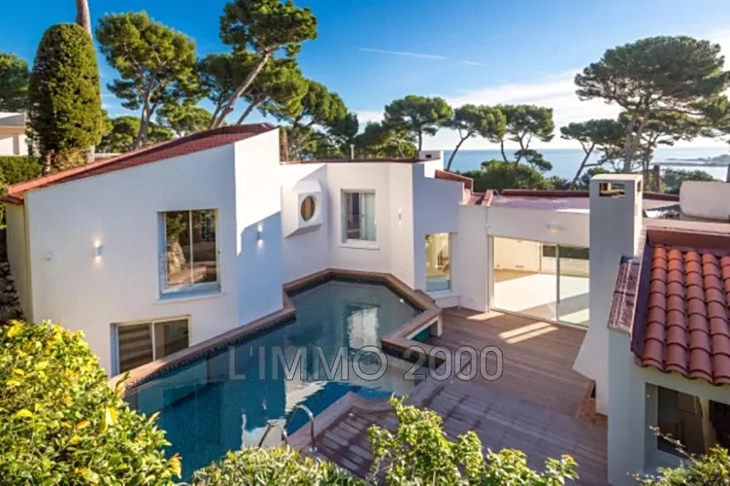 maison  6 pièces  Cap d'Antibes   250 m² -   