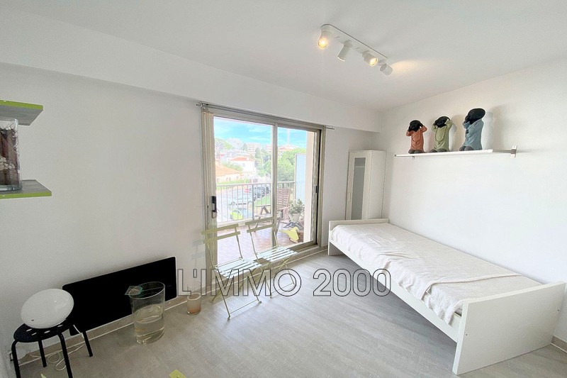 appartement  2 rooms  Juan-les-Pins Pine-wood  37 m² -   