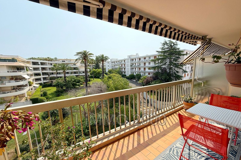 appartement  4 rooms  Juan-les-Pins Rostagne  85 m² -   