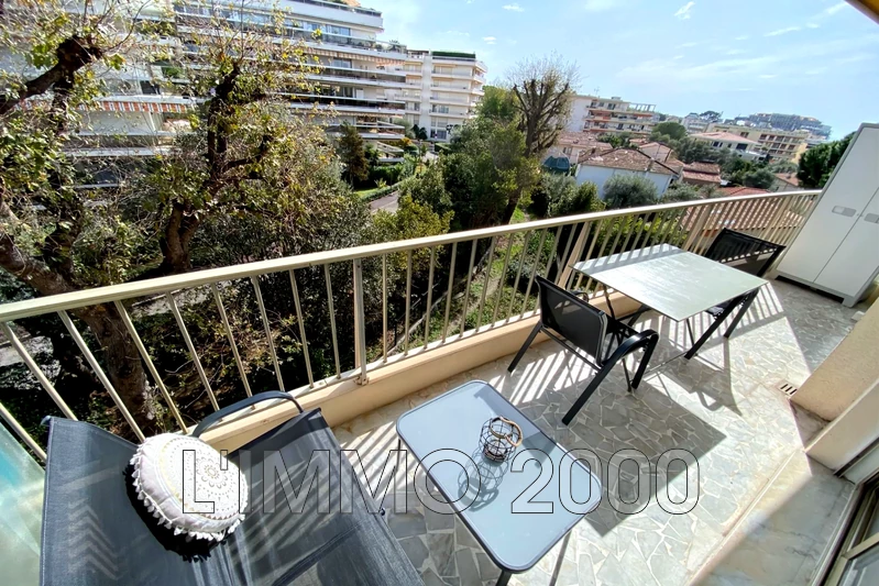 appartement  2 rooms  Juan-les-Pins Lauriers  39 m² -   