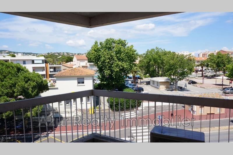Apartment Saint-Aygulf Centre-ville,   to buy apartment  1 room   27&nbsp;m&sup2;