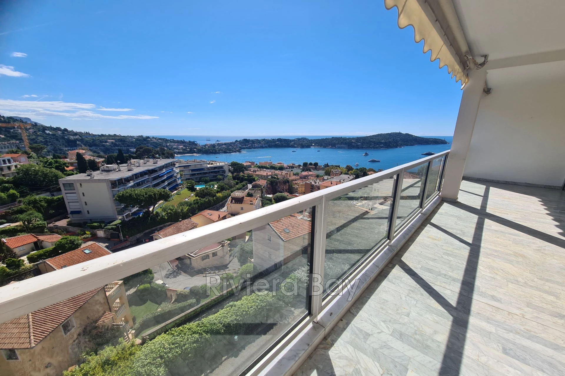 Photo Appartement Villefranche-sur-Mer Villefranche sur mer,  Location appartement  3 pièces   81&nbsp;m&sup2;