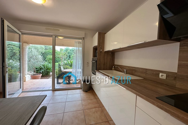 Location appartement meublé Antibes  