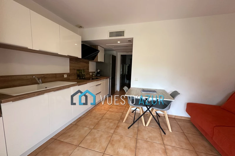 Location appartement meublé Antibes  