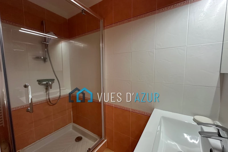 Location appartement meublé Antibes  