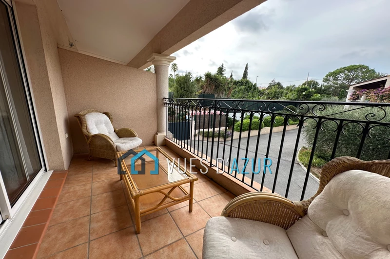 Location appartement meublé Antibes  