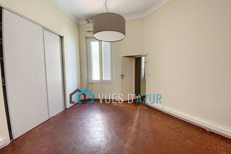 Photo Bureau Antibes Centre-ville, Professionnel bureau 58 m²
