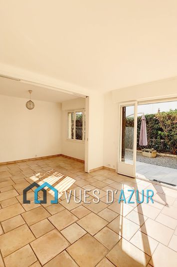 Photo Appartement Antibes Bord de mer, achat appartement 3 pièces 63 m²
