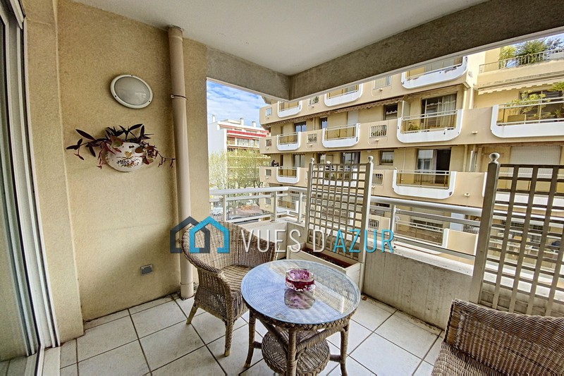 Photo Apartment Antibes Centre-ville,   to buy apartment  3 rooms   66&nbsp;m&sup2;