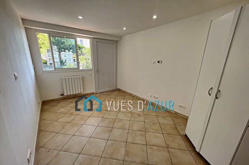 Photo Appartement Antibes Combes,   achat appartement  1 pièce   13&nbsp;m&sup2;