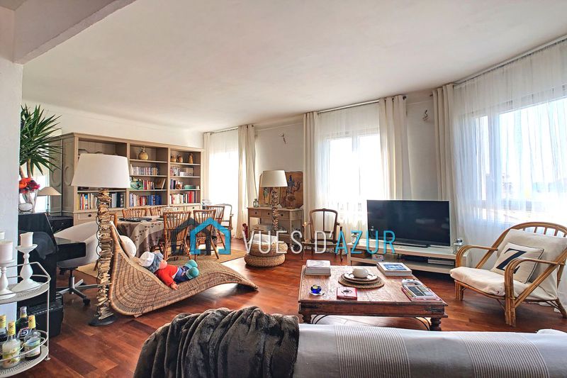 Photo Apartment Golfe-Juan Centre-ville, to buy apartment 3 rooms 96 m²