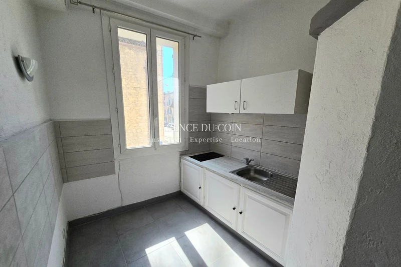 Location appartement Trans-en-Provence  
