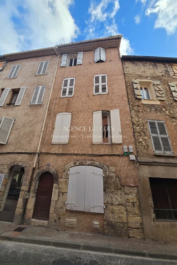 Location appartement Trans-en-Provence  