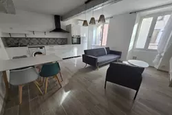 Location appartement Trans-en-Provence  