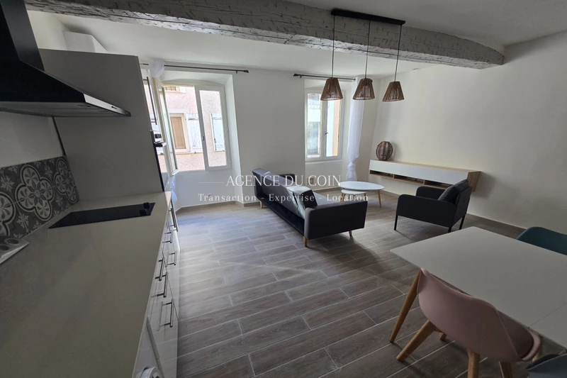 Location appartement Trans-en-Provence  