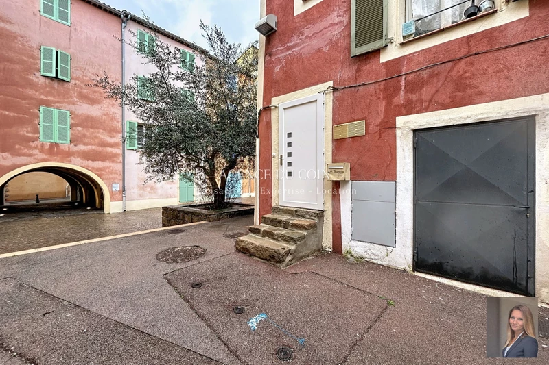 Professionnel local commercial Le Muy  