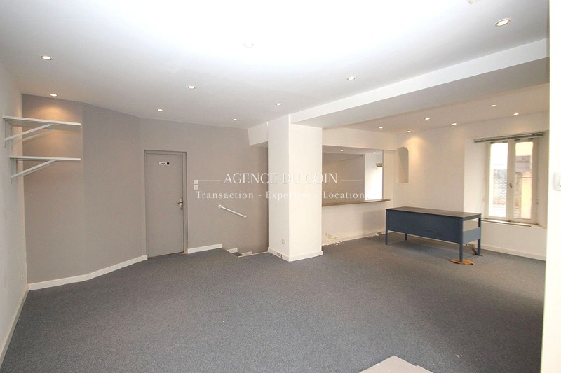vente Le luc Centre-ville Murs local professionnel Le Luc Centre-ville, Professionnel murs local professionnel 40 m²