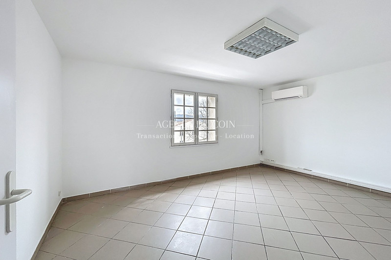 Photo n°6 - Commerce Le Muy 83490 - 832 €