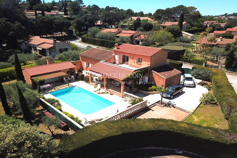 Photo Villa Trans-en-Provence Village, achat villa 3 chambres 170 m²