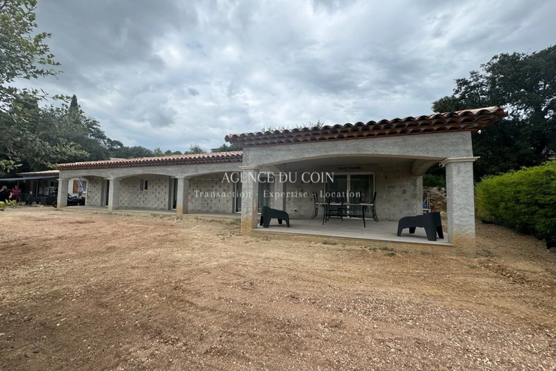 Vente maison contemporaine Le Thoronet  
