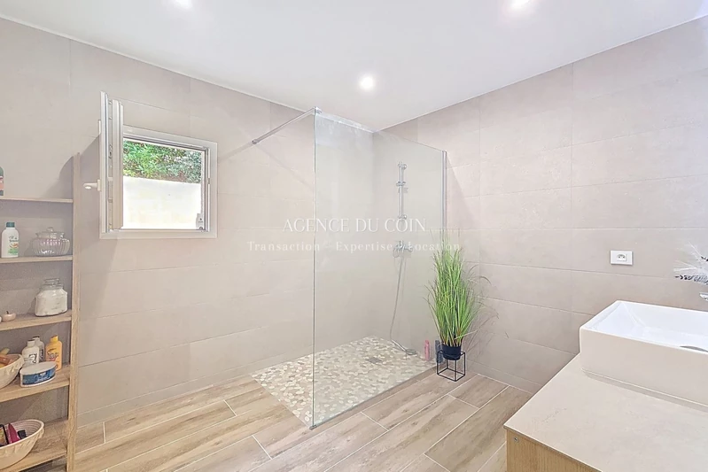 Vente maison contemporaine Le Thoronet  