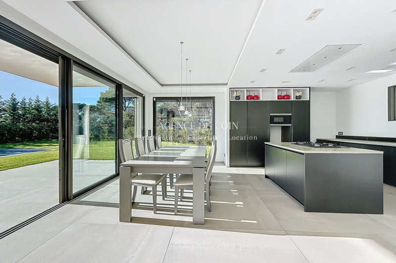 Photo n°7 - Vente maison contemporaine La Motte 83920 - 1 140 000 €