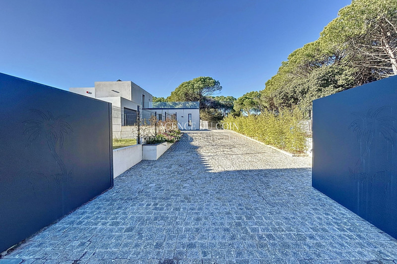 Photo n°25 - Vente maison contemporaine La Motte 83920 - 1 140 000 €