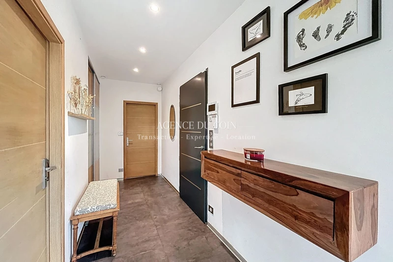Vente maison contemporaine Roquebrune-sur-Argens  