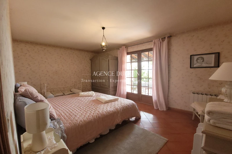 Vente maison d'hôtes Le Cannet-des-Maures  