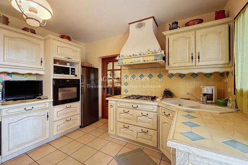 Photo n°7 - Vente maison Draguignan 83300 - 374 000 €