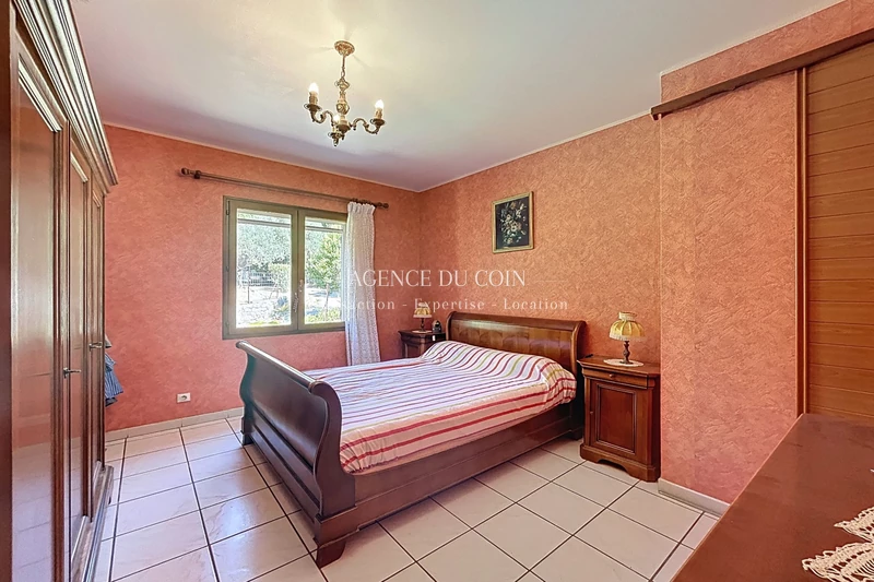 Photo n°9 - Vente maison Draguignan 83300 - 374 000 €