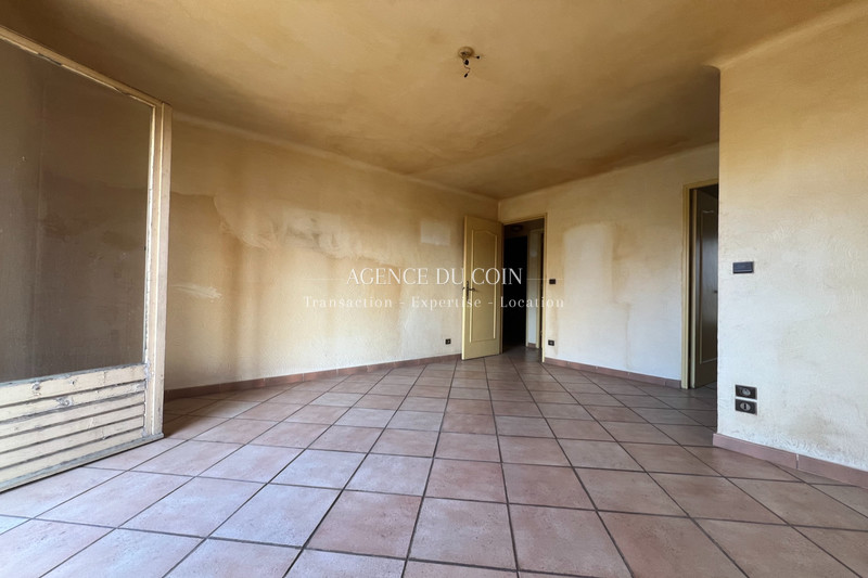 Photo n°4 - Vente appartement Le Muy 83490 - 99 000 €