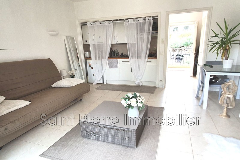 Photo Apartment Villeneuve-Loubet Hauts de vaugrenier, Rentals apartment 1 room 25 m²