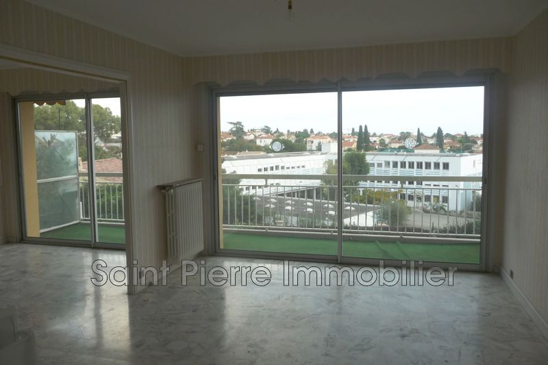 Photo Appartement Cagnes-sur-Mer Bréguières, Location appartement 3 pièces 71 m²