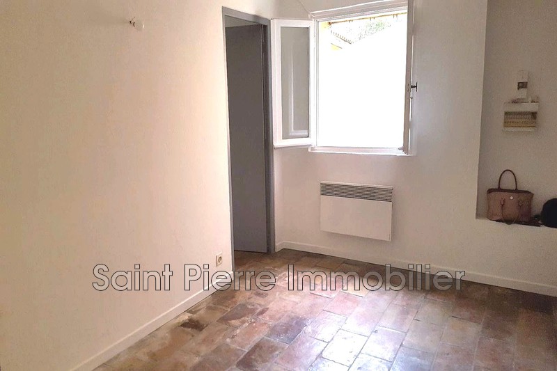 Photo Appartement La Colle-sur-Loup Village, Location appartement 2 pièces 27 m²