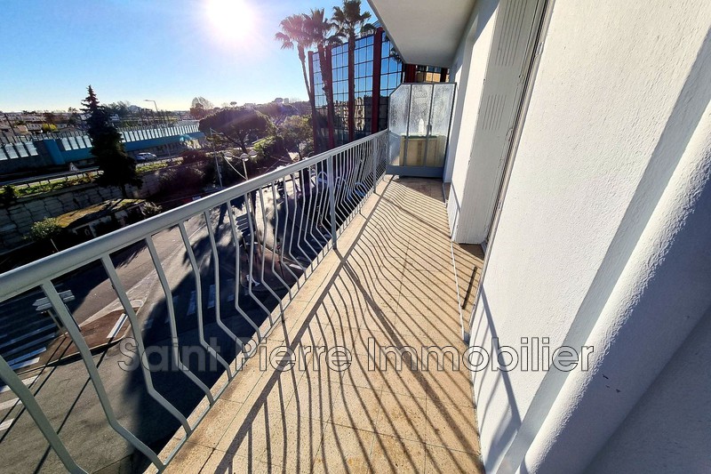 Photo Appartement Cagnes-sur-Mer Centre-ville,  Location appartement  3 pièces   55&nbsp;m&sup2;