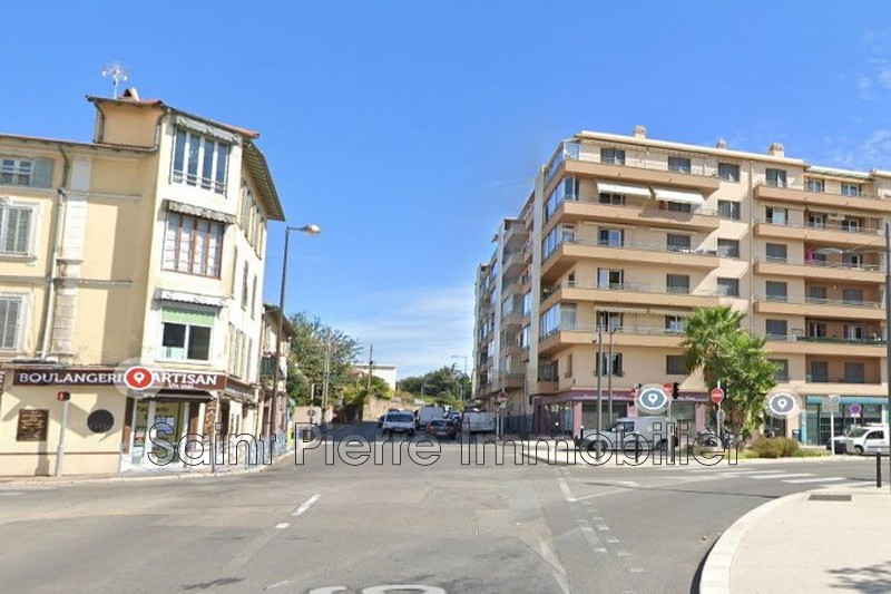 Photo Local professionnel Cagnes-sur-Mer Centre-ville, Professionnel local professionnel 71 m²