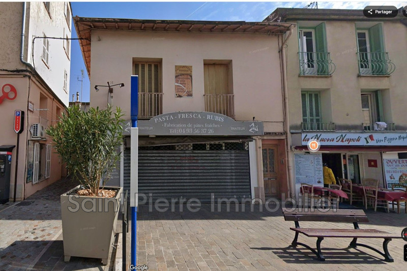 Photo Local commercial Saint-Laurent-du-Var Centre-ville,  Professionnel local commercial   90&nbsp;m&sup2;