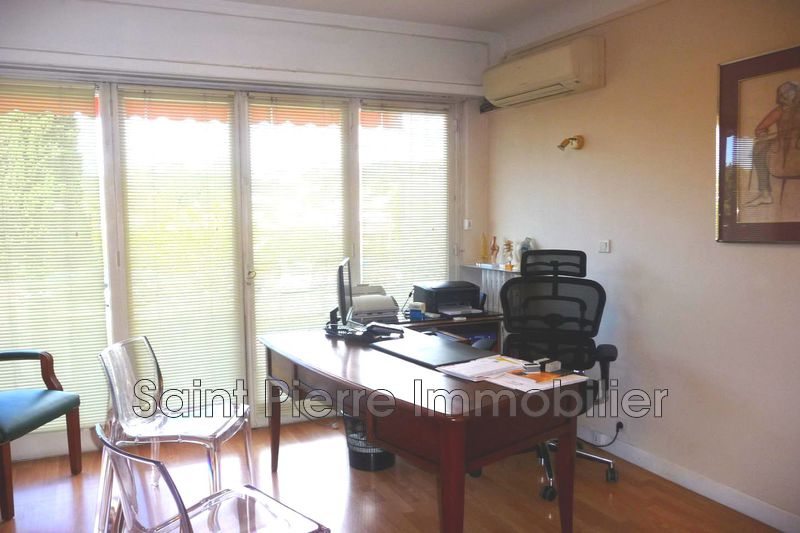 Photo Local professionnel Cagnes-sur-Mer Hippodrome, Professionnel local professionnel 70 m²