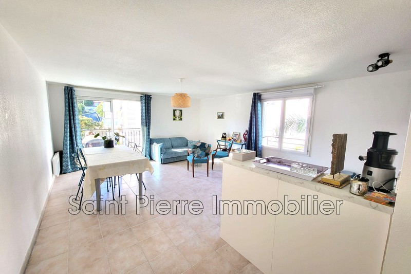 Photo Apartment Cagnes-sur-Mer Centre-ville,   to buy apartment  3 rooms   59&nbsp;m&sup2;