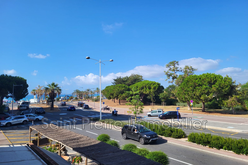 Photo Apartment Cagnes-sur-Mer Hippodrome,   to buy apartment  3 rooms   47&nbsp;m&sup2;