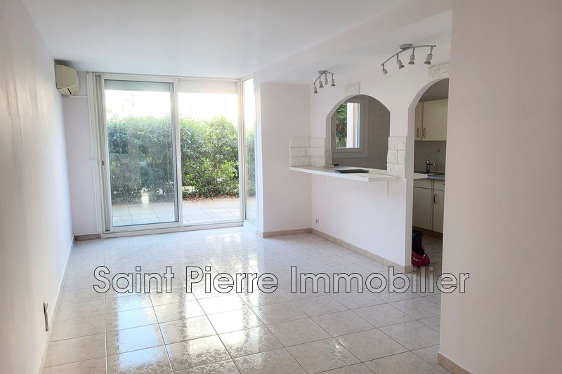 Photo Apartment Cagnes-sur-Mer   to buy apartment  2 rooms   37&nbsp;m&sup2;