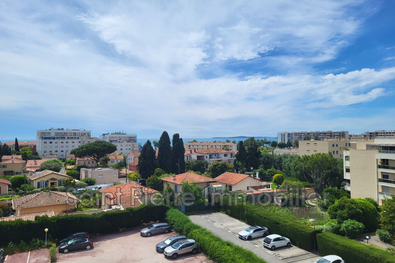 Photo Appartement Cagnes-sur-Mer Hippodrome,   achat appartement  3 pièces   74&nbsp;m&sup2;