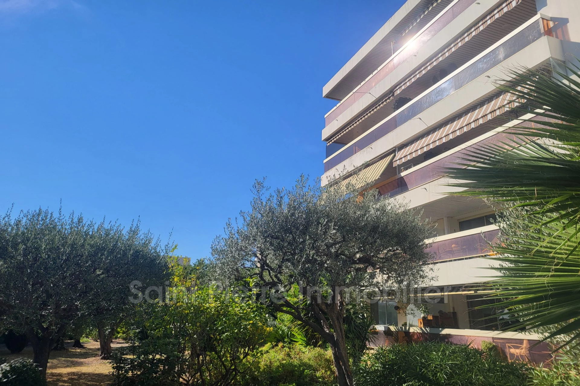 Appartement 2 pièces 60 m² · à Saint-Laurent-du-Var · 60 m² · 365 000 €