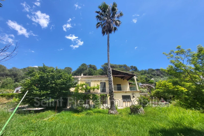 Photo Maison Cagnes-sur-Mer Centre-ville,   achat maison  5 chambres   220&nbsp;m&sup2;